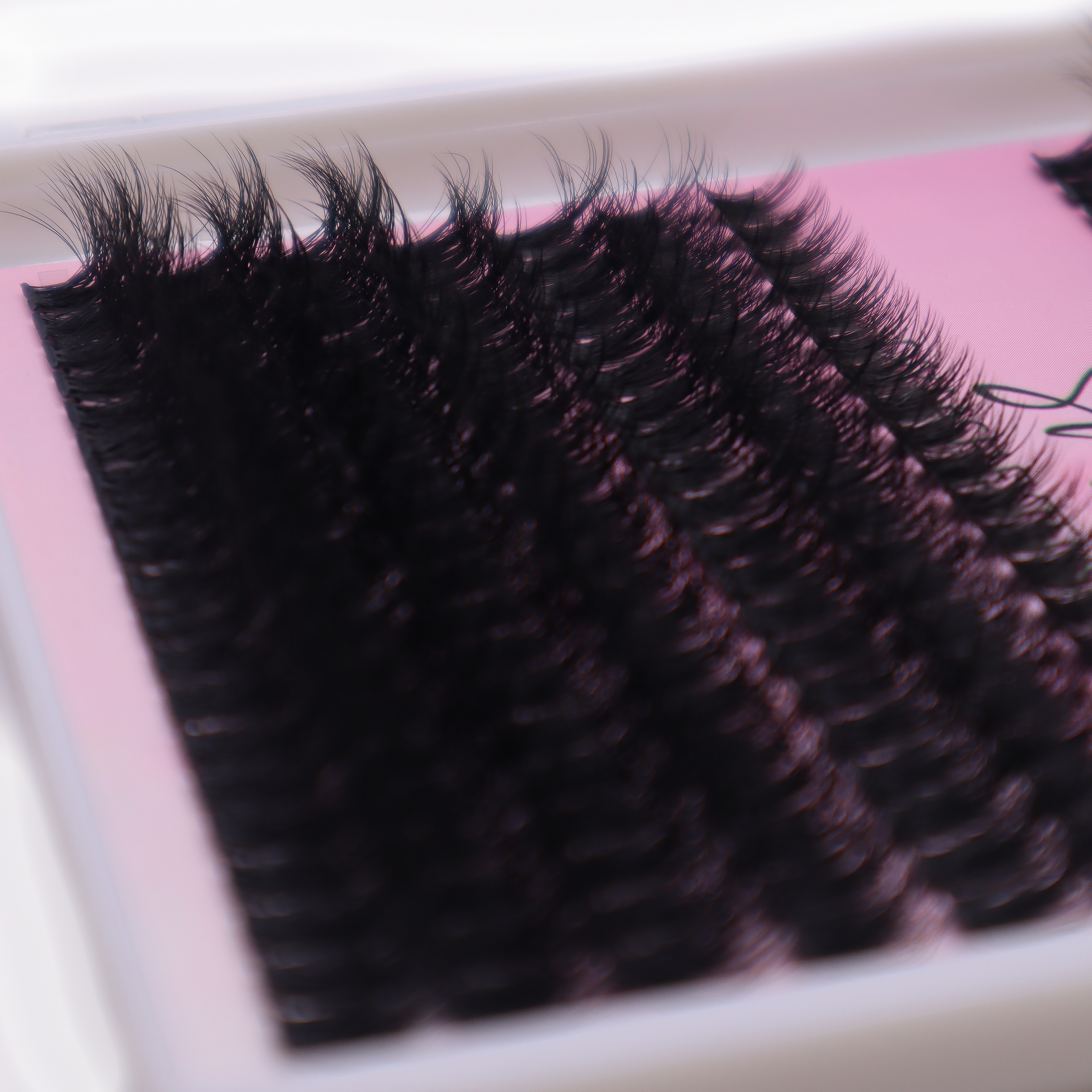 Fluffy D Curl Lash Clusters for Volume & Hybrid Lashes
